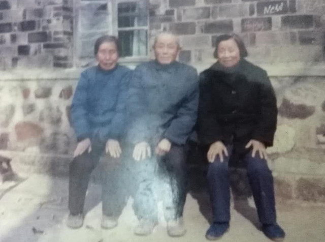 一组外公外婆老人在世时照片